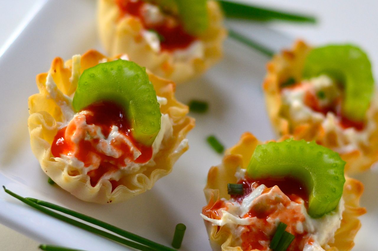 buffalo chicken cups
